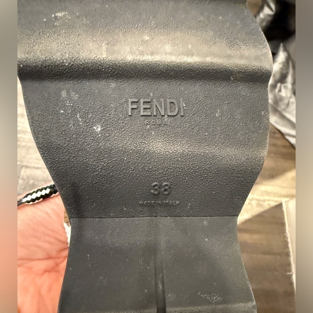 FENDI Zucca logo Sox sneakers  - FF Logo Designer Luxury Sneakers  Size 38 US 8 - Picture 4 of 5